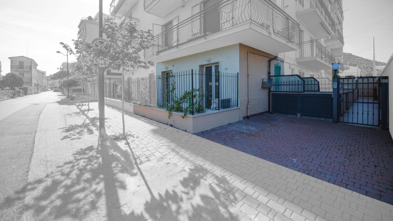 Babyaccommodation Family Comfort Ll Пиетра Лигуре Екстериор снимка